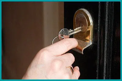 Top Locksmith Services Harrison, NY 914-402-7262 - 7-door-unlock
